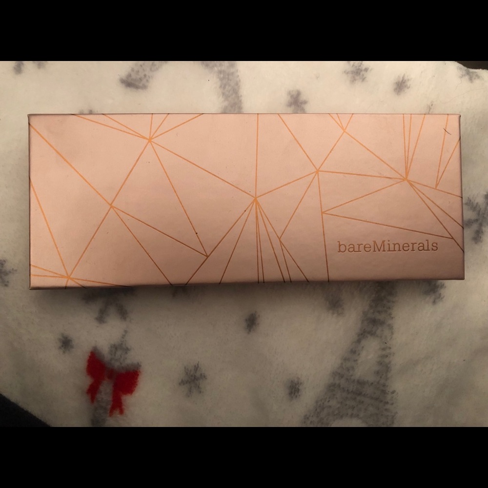 Highlighter and bronzer palette!